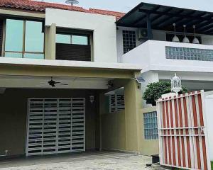 ELS Homestay Johor Bahru Tebing Bandar Dato Onn