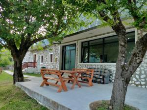 Stomici Guesthouse