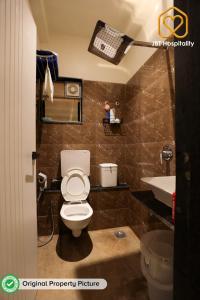 For NRI by NRI Penthouse A3-1004