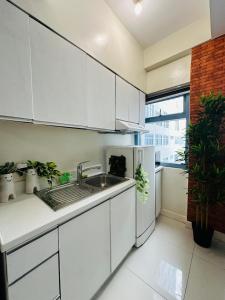 Newly Renovated 2-storey Loft at Greenbelt 1 Near Legaspi Park