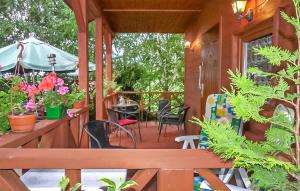 Beautiful Home In Jezierzany With Wifi