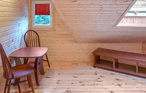 Beautiful Home In Jezierzany With Wifi