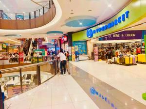 2 Bedroom with Massage Chair 15 minutes from NAIA