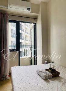 2 Bedroom with Massage Chair 15 minutes from NAIA