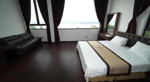 LAKESIDE DAILAI HOTEL