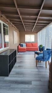 Sandy Pacific Hideaway