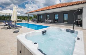 Gorgeous Home In Zminj 