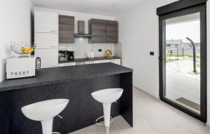 Gorgeous Home In Zminj