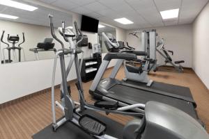 Baymont by Wyndham Jamestown Conference Center & Water Park