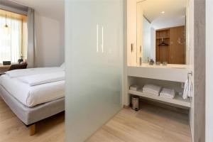 Standard Queen Room room in spinnerei designhotel linz