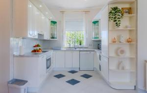 Gorgeous Home In Hrvatski Leskovac