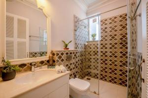 Villa Kaia by Hireavilla - Luxury 4BHK w Private Pool in North Goa