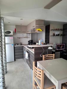 Campings 181-Charmettes : Mobile Home