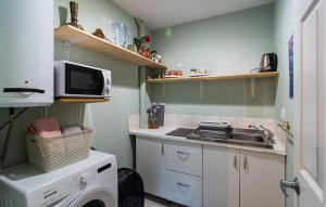 Gorgeous Apartment In Kucice With Wifi