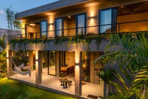 Aloha Villas - Modern villas with private pool and lush gardens