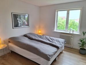 Hel villa med fri parkering centralt beliggende