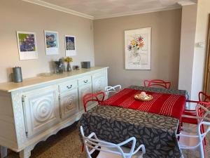 villa 7 personnes 45 mn Barcelone vue sur Montserrat