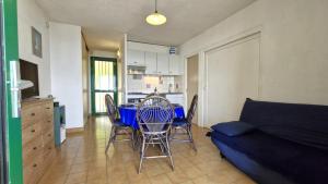Appartements Saint Palais sur Mer - APPARTEMENT VUE MER en rez-de-chaussee - CORNICHE DE NAUZAN : photos des chambres