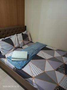 Nice and Simple 1 Bedroom in Shell Residences