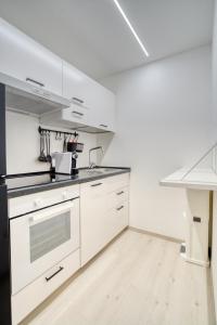 Tiny Gem, Full Comfort