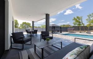 Lovely Home In Imotski