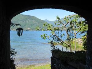 Lierna Beach Apartments