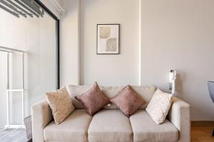 The Astra Sky River 1521 - Deluxe 1BR, City View, Rooftop Infinity Pool