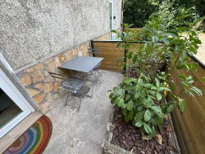 Appartements Natural chic-T2 carre de soie -Medipole- Astroballe : photos des chambres