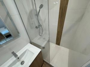 Natural chic-T2 carré de soie -Medipôle- Astroballe