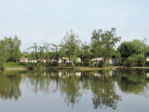 Campings Camping Les Tourterelles : photos des chambres