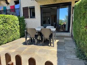 joli studio lumineux dans environnement calme