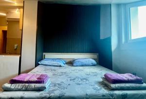 Super economy studios