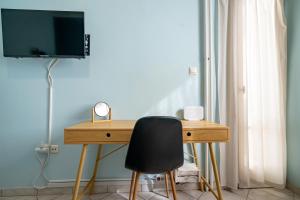 Panathinea Studio for 2 by Traser