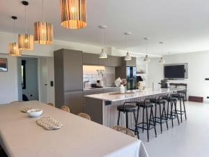 Villa Kermilon sea view and quiet 12p - 3hvězdičkové hotely ve městě Plougasnou