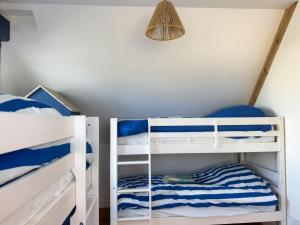 Maisons de vacances Villa Kermilon sea view and quiet 12p : photos des chambres