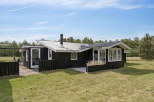 Scenic Holiday Home In Bratten