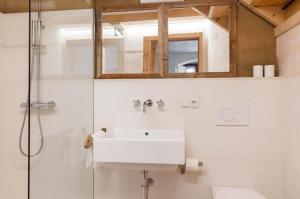 Hof Neuhaus Sebastion