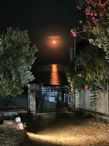 Kinira Seaside House