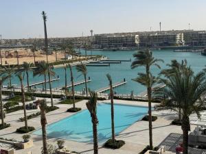 Suite 1BR Vida Hotel Marina View at Marassi