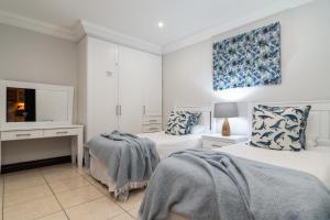 Ballito Manor Beach 304 - With Generator