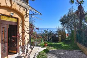 Beachfront Apartment Sonja - Lovran