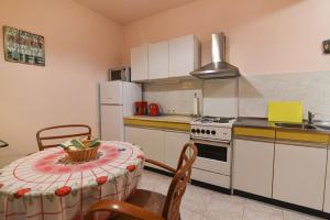 Beachfront Apartment Sonja - Lovran