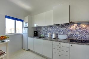 Atlantic Horizon by Seareen