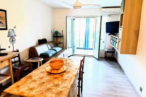 Well equipped studio with terrace Sanary-sur-Mer