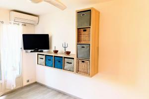 Well equipped studio with terrace Sanary-sur-Mer