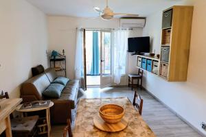 Well equipped studio with terrace Sanary-sur-Mer