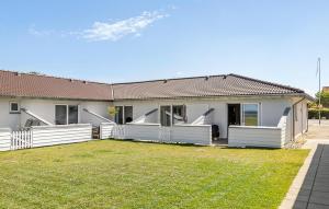 Lovely Home In Bogense With House Sea View