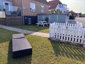 Cozy Holiday Apartment Located By Tejn Harbor