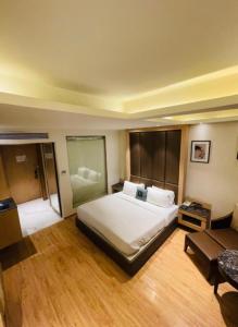Hotel The Hussainganj
