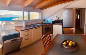 Apartment Korcula Dari, Sea view, Parking, near Korcula